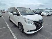 2017 TOYOTA NOAH HYBRID G
