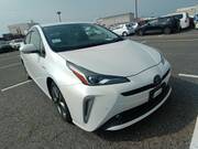 2019 TOYOTA PRIUS S TOURING SELECTION