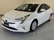 2018 TOYOTA PRIUS