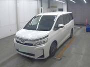 2018 TOYOTA VOXY X