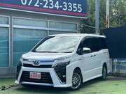 2019 TOYOTA VOXY