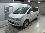 2009 MITSUBISHI DELICA D5
