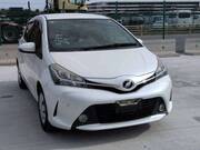 2015 TOYOTA VITZ F
