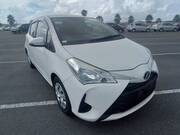 2017 TOYOTA VITZ F