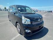 2013 TOYOTA VOXY