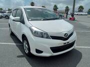 2013 TOYOTA VITZ F
