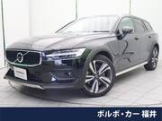 2019 VOLVO V60