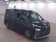 2022 TOYOTA VOXY