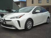 2019 TOYOTA PRIUS