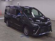2017 TOYOTA VOXY