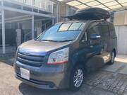 2010 TOYOTA NOAH YY