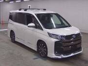 2023 TOYOTA NOAH