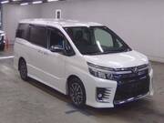 2016 TOYOTA VOXY