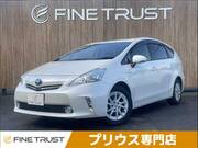 2013 TOYOTA PRIUS ALPHA S