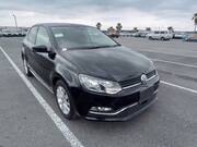 2015 VOLKSWAGEN POLO