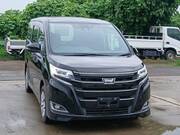 2021 TOYOTA NOAH X
