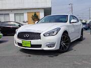 2015 NISSAN FUGA
