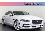 2019 JAGUAR XE