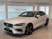 2022 VOLVO S60