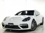 2019 PORSCHE PANAMERA