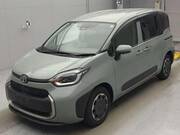 2024 TOYOTA SIENTA