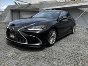 2020 LEXUS ES