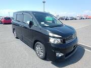 2011 TOYOTA VOXY