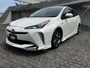 2020 TOYOTA PRIUS
