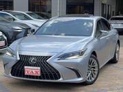 2023 LEXUS ES