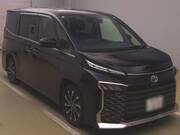 2022 TOYOTA VOXY