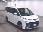 2022 TOYOTA VOXY
