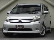 2011 TOYOTA ISIS