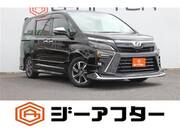2019 TOYOTA VOXY