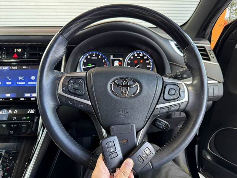 2019 TOYOTA HARRIER (LEXUS RX300) for sale - more photos