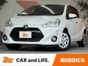 2016 TOYOTA AQUA