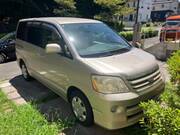 2005 TOYOTA NOAH X