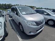 2013 NISSAN SERENA