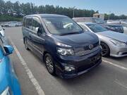 2011 TOYOTA VOXY