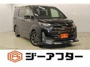 2017 TOYOTA NOAH
