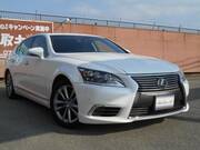 2013 LEXUS LS