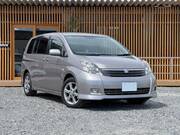 2006 TOYOTA ISIS