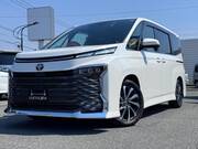2022 TOYOTA VOXY