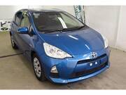 2013 TOYOTA AQUA