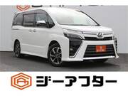 2018 TOYOTA VOXY