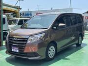 2017 TOYOTA NOAH