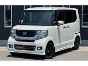 2017 HONDA N-BOX CUSTOM