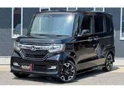 2017 HONDA N-BOX CUSTOM