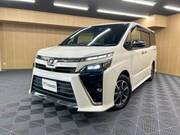 2018 TOYOTA VOXY