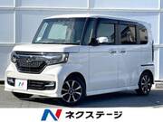 2017 HONDA N-BOX CUSTOM