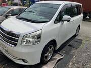 2009 TOYOTA NOAH